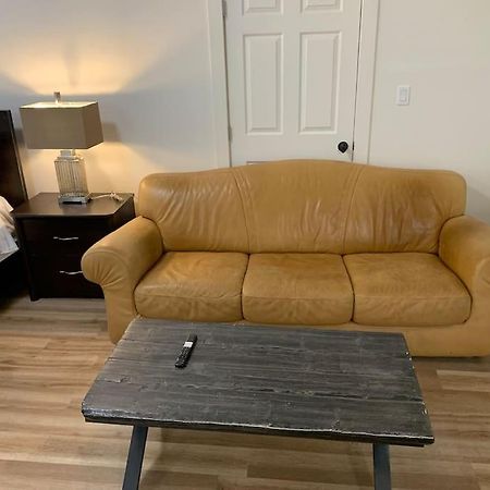 Country Studio Pet Friendly Port Alberni Exteriör bild
